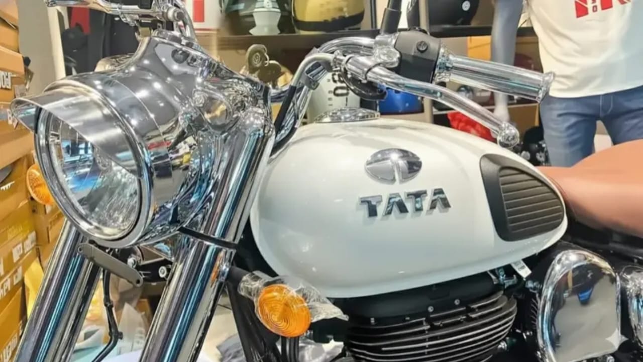 Tata 250cc Bike Launched – Liquid-Cooled Cylinder Engine, 6-Speed Gearbox, Dual-Channel ABS & Sporty Streetfighter Design at Just ₹67,999!
